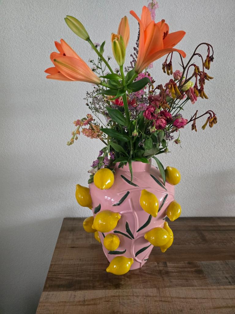 Prachtige grote vaas met citroenen van Mica Decorations, Ophalen of Verzenden, Zo goed als nieuw