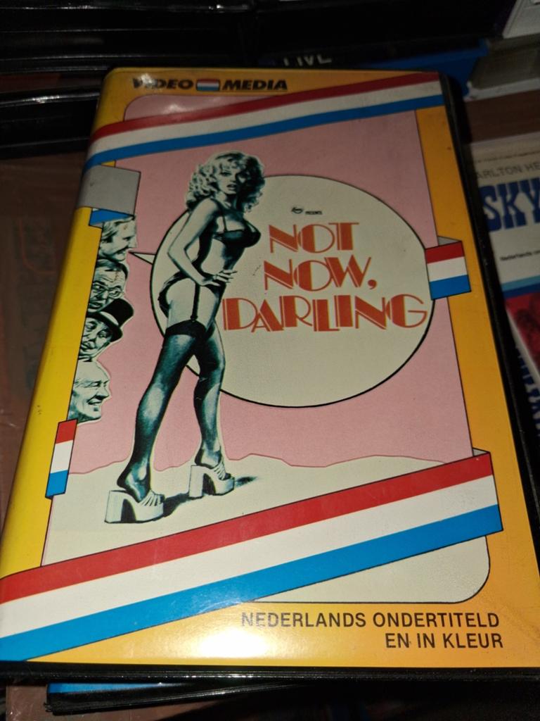 Betamax ex-rental  - Not Now Darling, Vanaf 16 jaar, Ophalen of Verzenden, Gebruikt, Horror