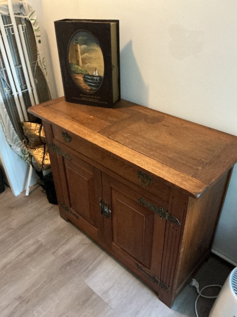 Antiek eiken dressoir met lade en deuren, Huis en Inrichting, Gebruikt, Met lade(s), Eikenhout, 50 tot 100 cm