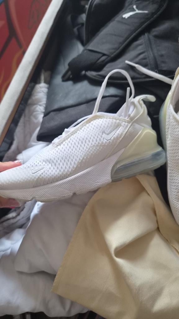 Nike Air Max 270 Unisex Sneakers Wit - Maat 29.5, Ophalen of Verzenden, Gebruikt, Nike, Jongen of Meisje