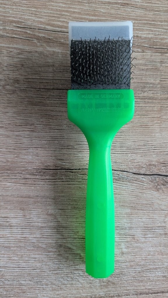 Te koop: nieuwe Activet hondenborstel groen, Dieren en Toebehoren, Overige merken, Ophalen of Verzenden, Nieuw, Overige typen