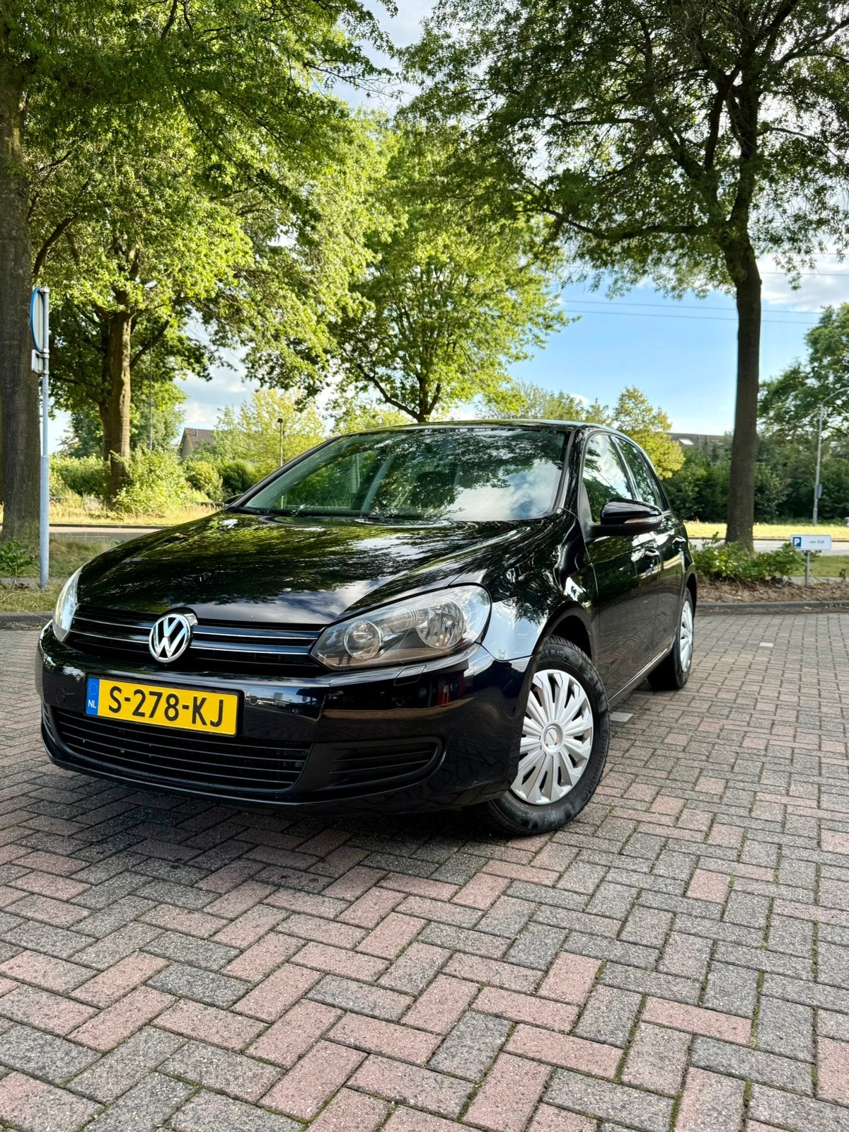 VW Golf 1.4 TSI Comfortline — Nieuwe APK  Distributieketting, Auto's, Handgeschakeld, Hatchback, Zwart, 122 pk