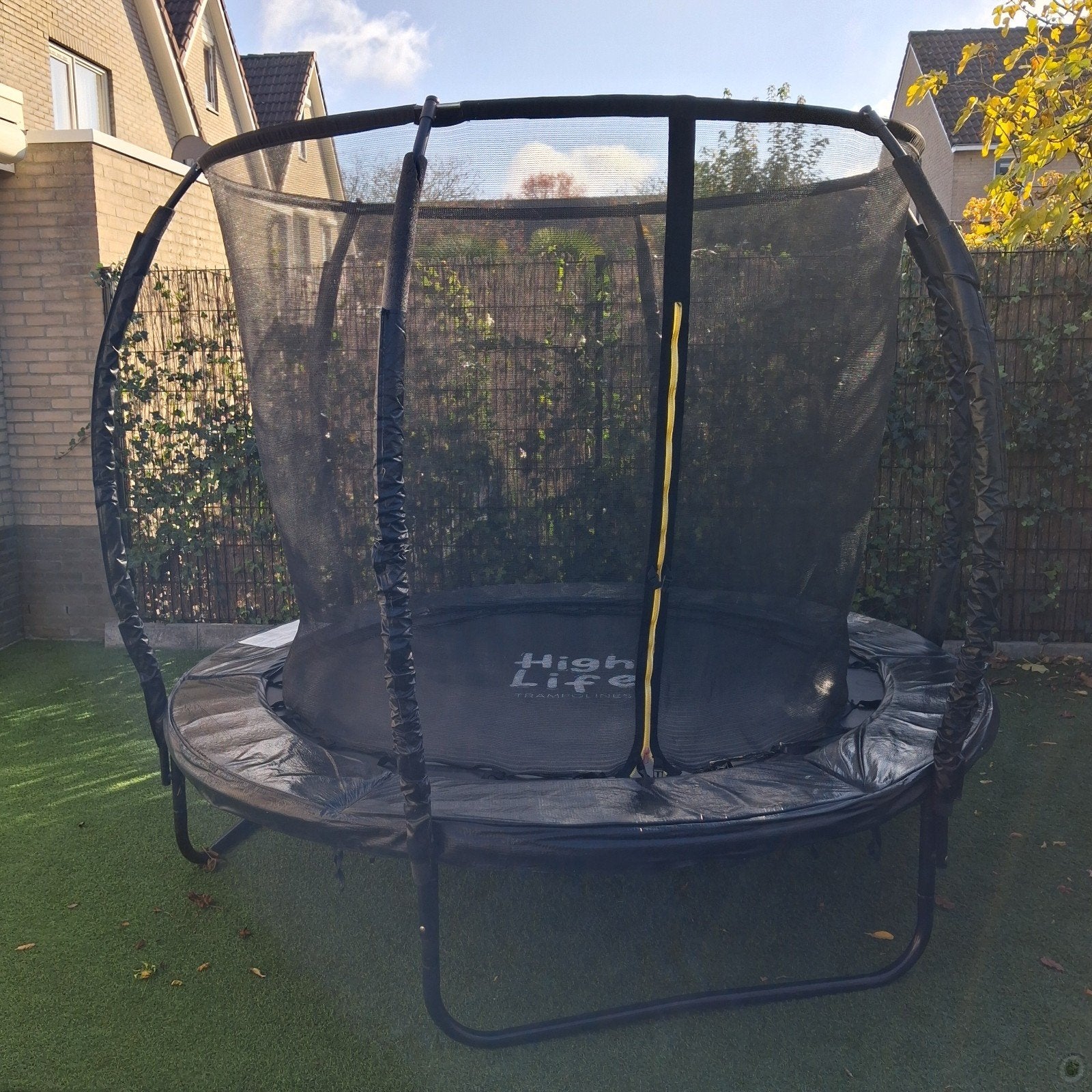 High Life Trampoline met veiligheidsnet, Ophalen, Gebruikt