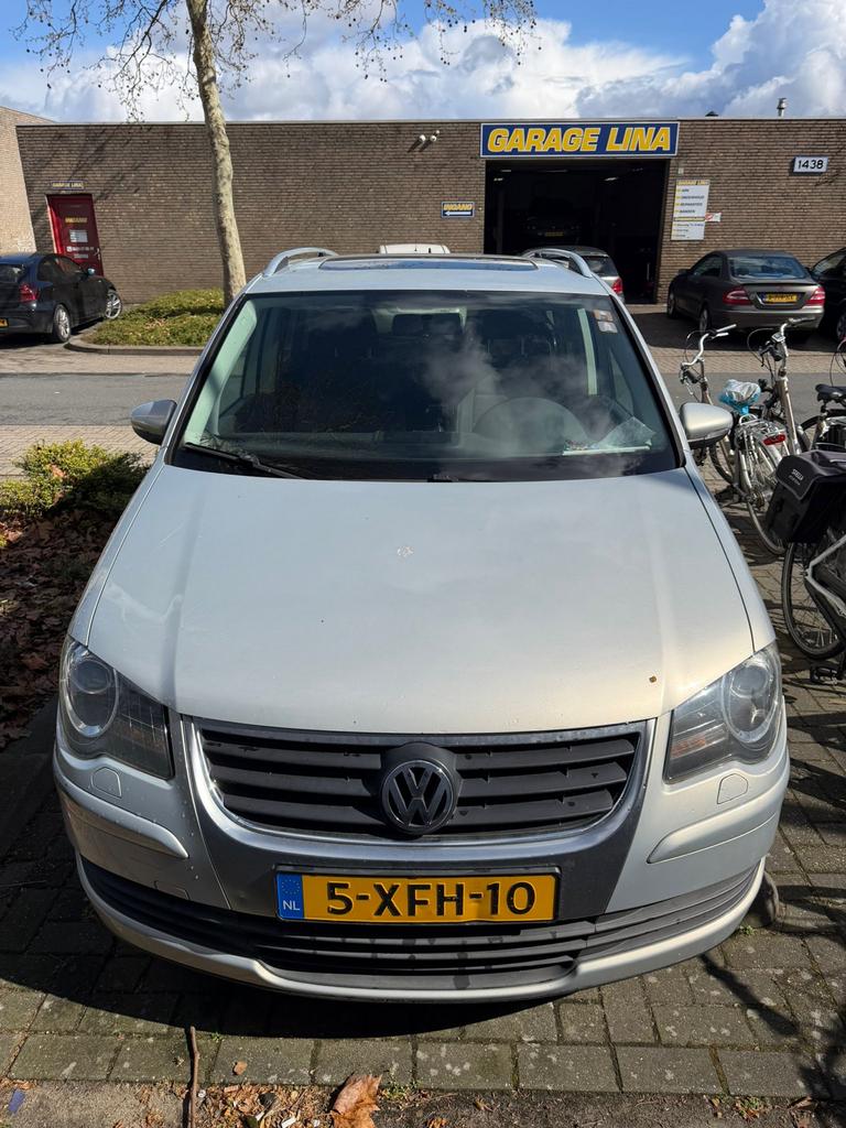 Volkswagen Touran 1.4 TSI  Grijs EXPORT, Auto's, Volkswagen, Particulier, Touran, Benzine, C, MPV, Handgeschakeld, Geïmporteerd