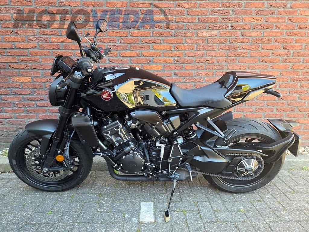 HONDA CB 1000 R BLACK EDITION (bj 2021) 1721KM !, Motoren, HONDA, 4 cilinders, Motorrijbewijs A, Bedrijf