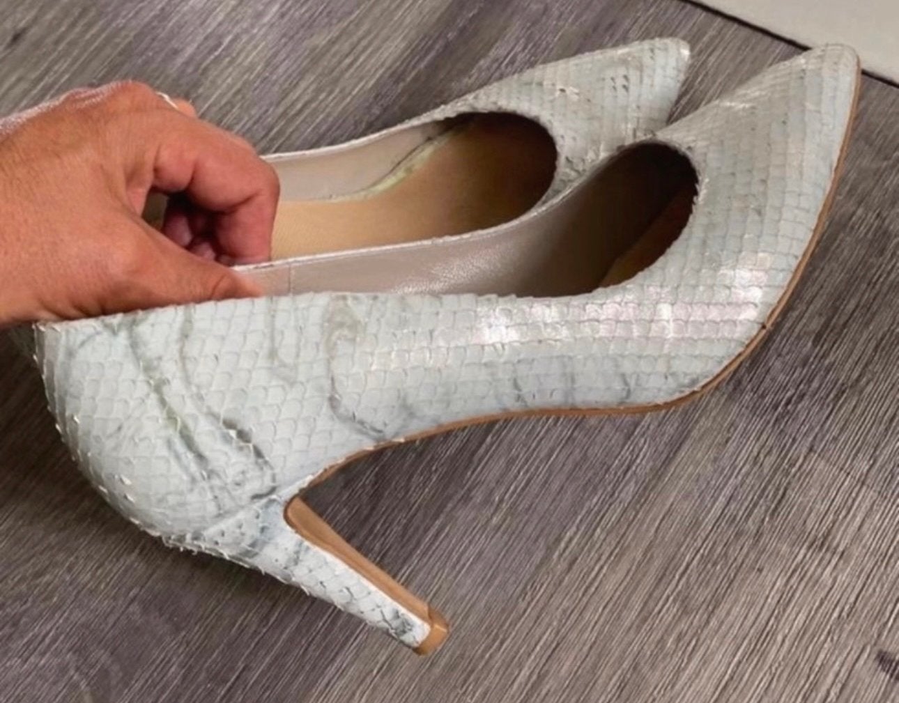Elegante Pumps met Slangenprint Perlato, Ophalen of Verzenden, Zo goed als nieuw, Wit, Pumps