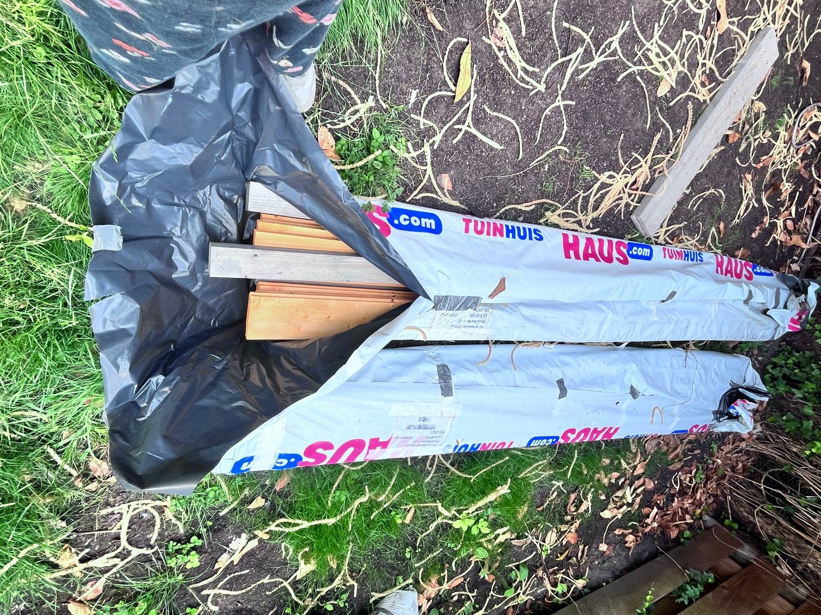Gratis af te halen: houten planken, Ophalen, Minder dan 25 mm, Nieuw, Plank