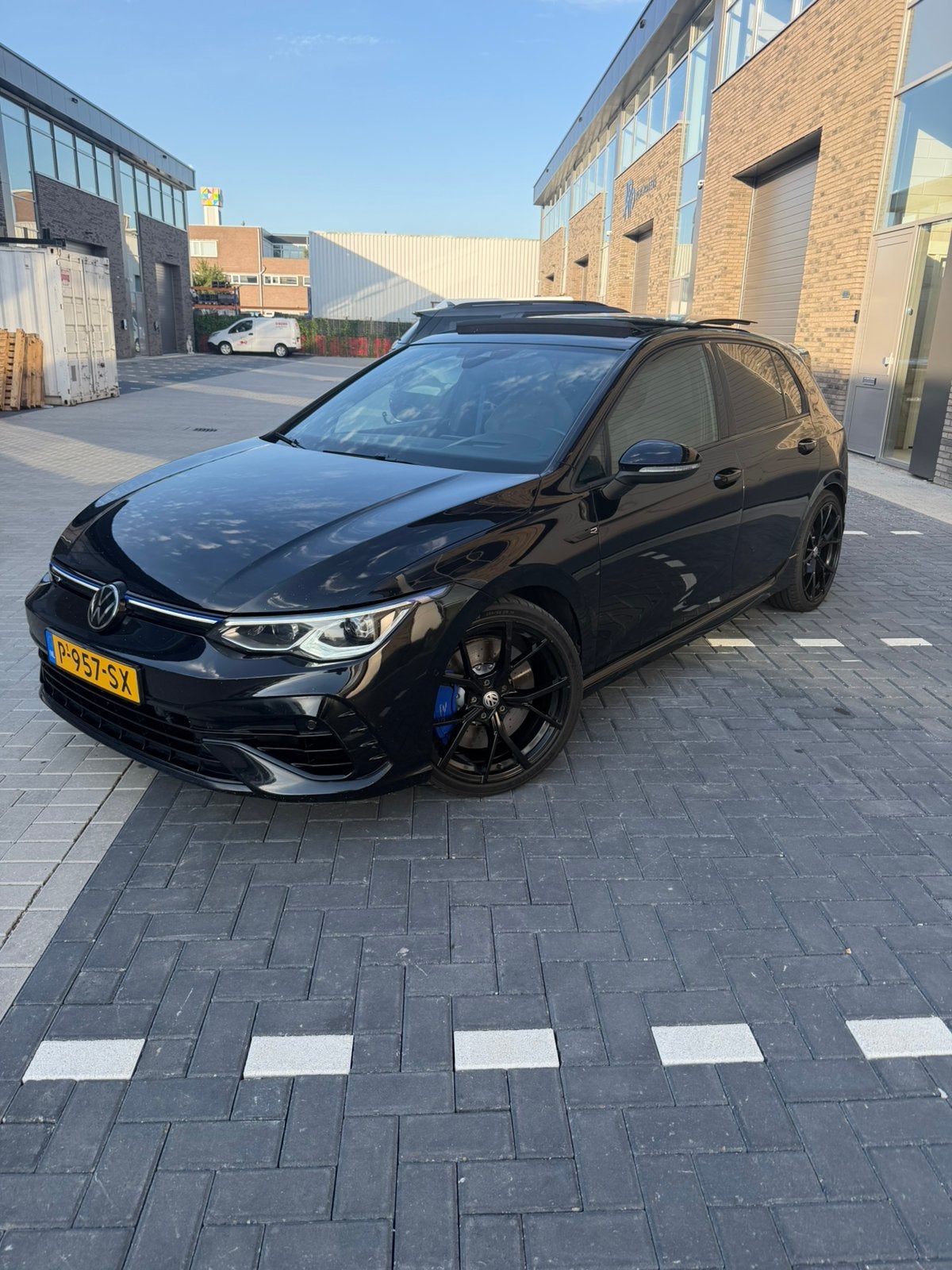 Volkswagen Golf 2.0 TSI 320pk 7-DSG Miltek 2022 Performance, Auto's, Automaat, 4 cilinders, 1984 cc, 320 pk