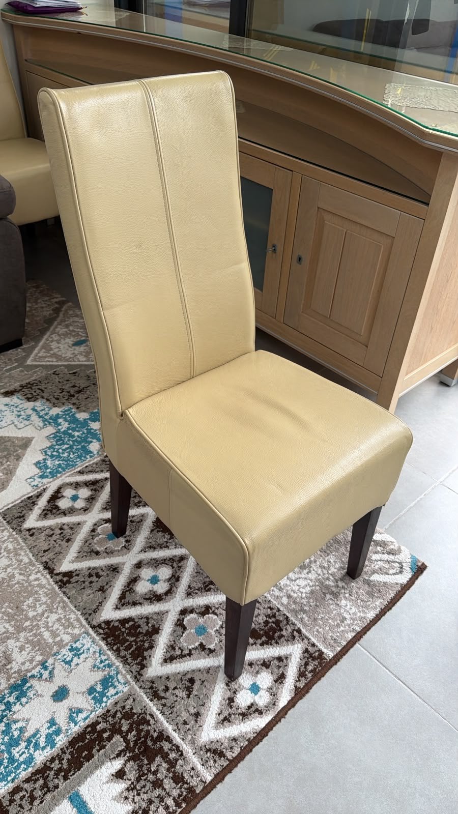 Eettafel stoelen 4 stuks, Ophalen, Zo goed als nieuw, Leer, Vijf, Zes of meer stoelen