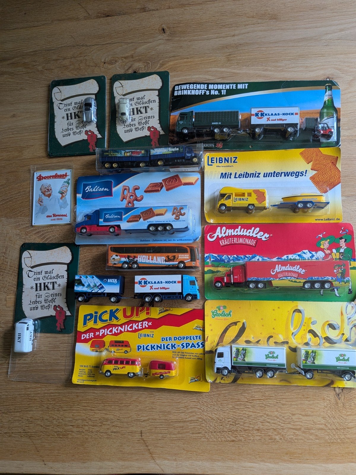 Verzameling van diverse reclame vrachtwagens en bussen, Overige merken, 1:50 of kleiner, Ophalen of Verzenden, Zo goed als nieuw