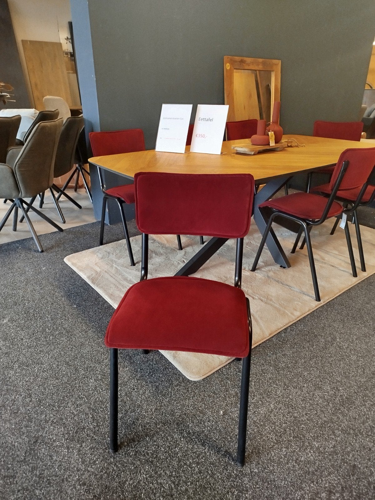 7x Rode eetkamerstoelen met zwart metalen onderstel, Huis en Inrichting, Stoelen, Ophalen, Gebruikt, Stof, Vijf, Zes of meer stoelen
