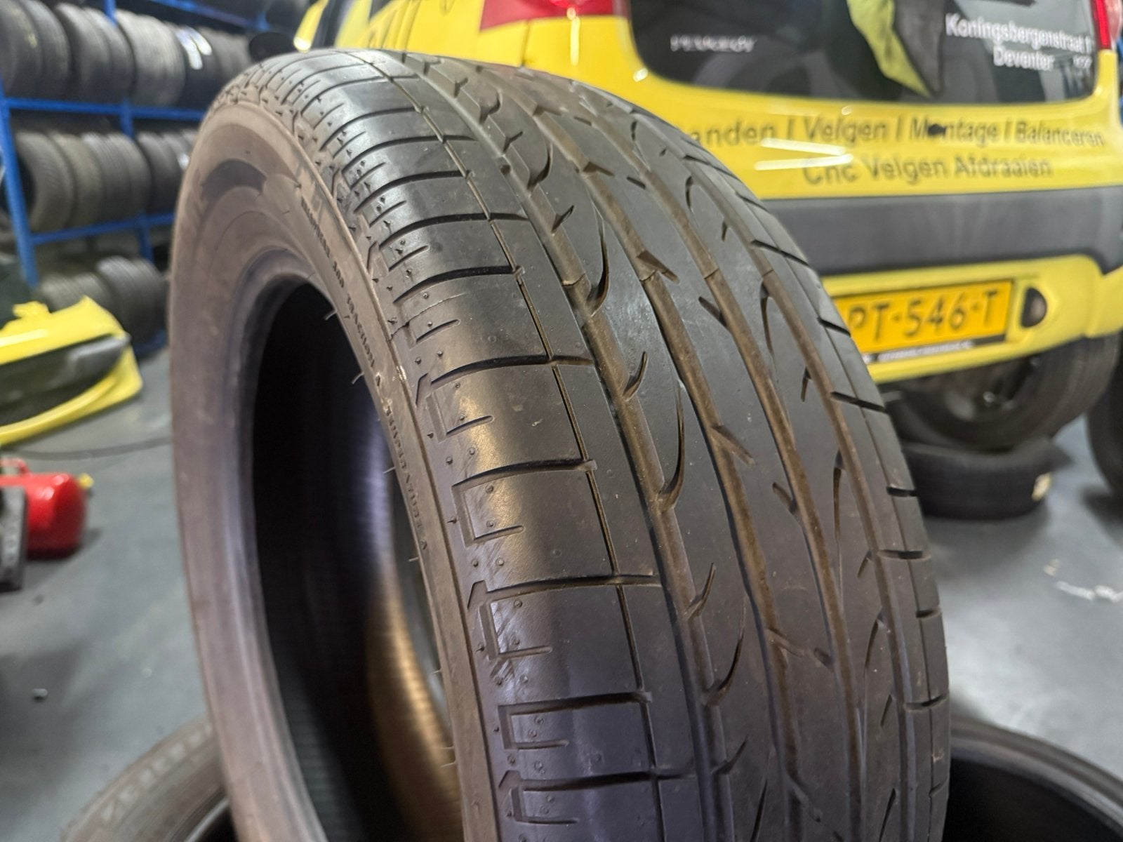 4x 235 60 18 103W Bridgestone Dueler H/P Sport DEMO DOT4922, Auto-onderdelen, Banden en Velgen, 18 inch, Gebruikt, Ophalen of Verzenden
