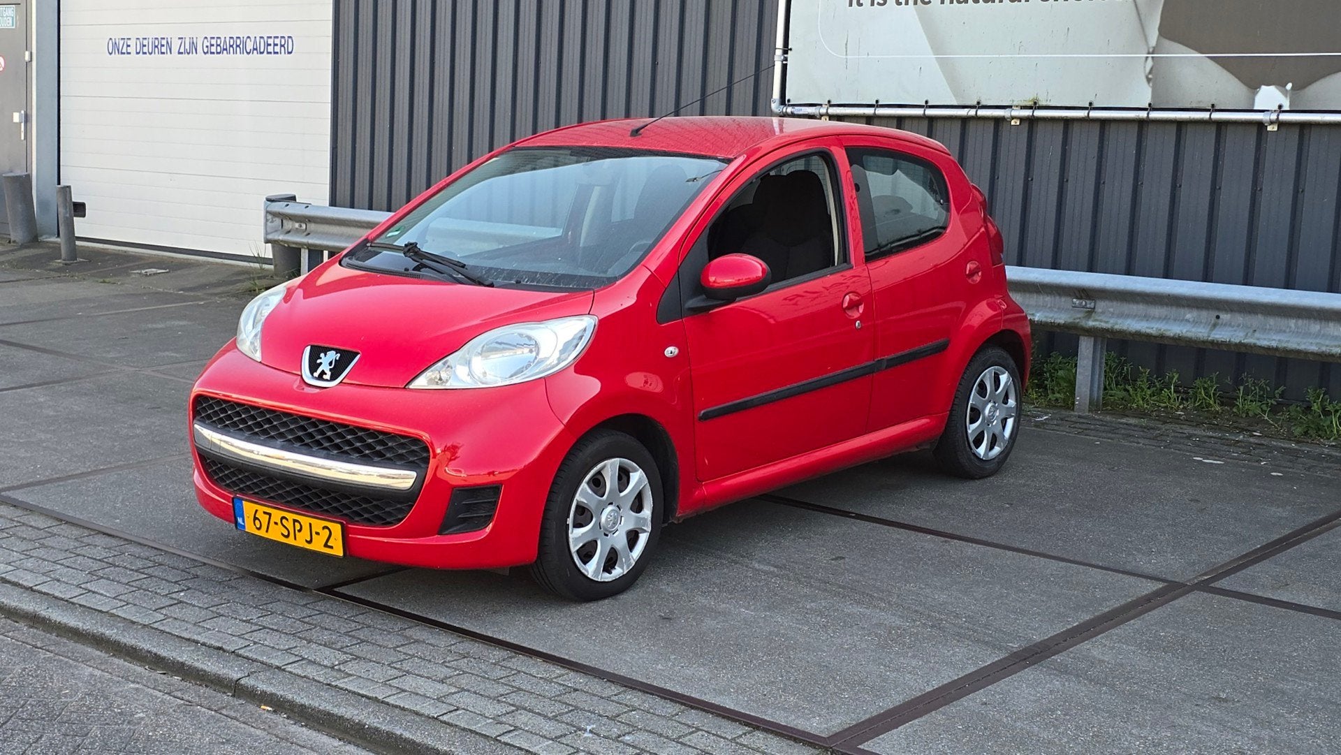 Peugeot 107 1.0-12V XS, Voorwielaandrijving, Euro 5, Gebruikt, 4 stoelen
