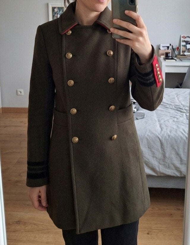 Leuk khaki mantel van Zara maat.34, Kleding | Dames, Jassen | Winter, Zara, Ophalen of Verzenden, Zo goed als nieuw, Maat 34 (XS) of kleiner