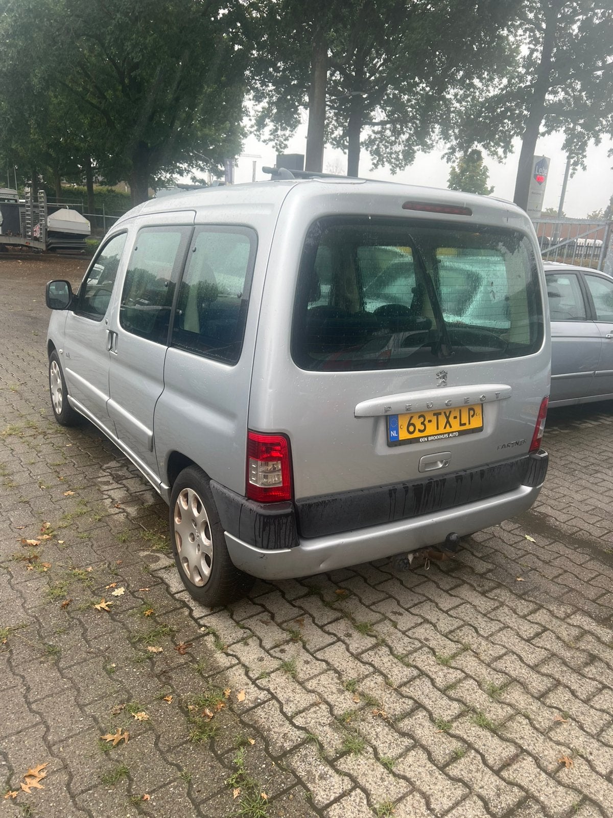 Peugeot Partner Zenith 1.6 16V Combi 2007 Grijs, Auto's, Origineel Nederlands, Handgeschakeld, Zilver of Grijs, 57 €/maand