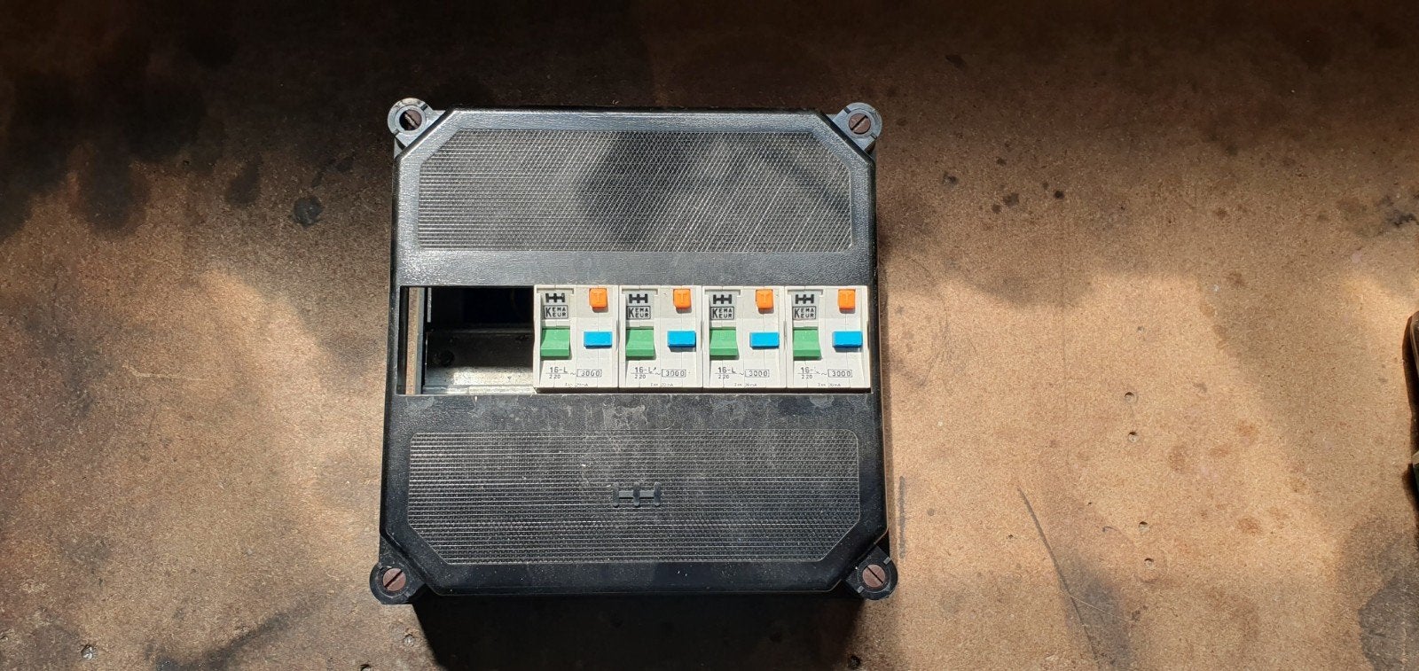 Groepenkast uitbreiding 4 keer aardlekautomaat., Ophalen of Verzenden, Gebruikt, Overige typen