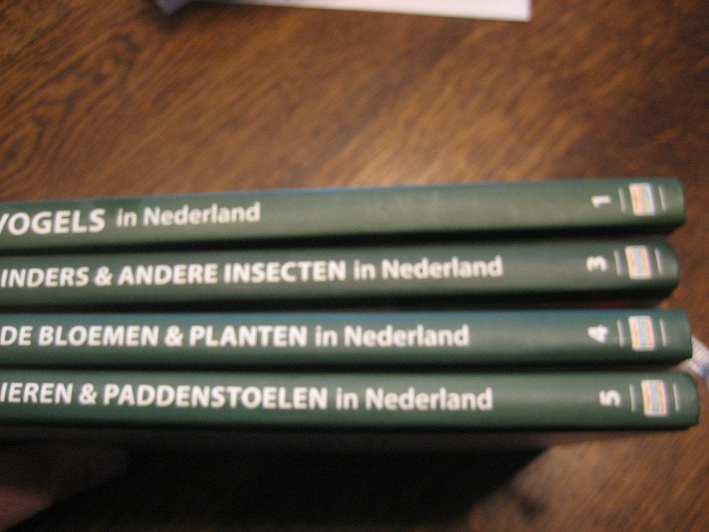 Deel 1 - 3 - 4 - 5 uit de postcode loterij natuurboeken, Ophalen of Verzenden, Zo goed als nieuw, Overige onderwerpen