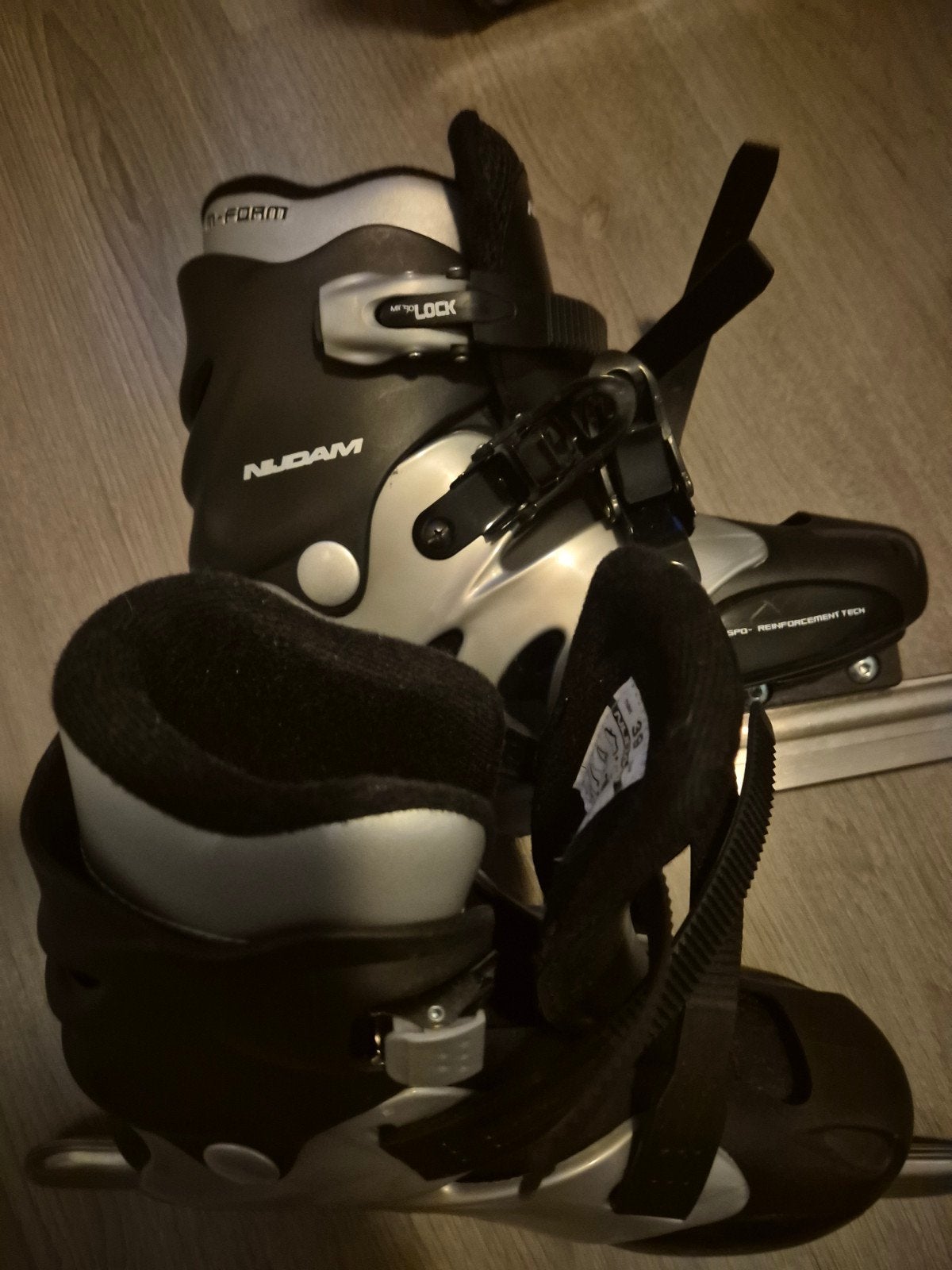 Nijdam ijshockeyschaatsen - Maat 39, Sport en Fitness, Ophalen, Zo goed als nieuw, IJshockeyschaatsen, Nijdam