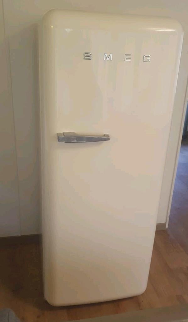 Smeg Koelkast met Vriesvak - Retro Design, Goede Staat, Ophalen, 150 tot 200 liter, Gebruikt, 140 tot 160 cm