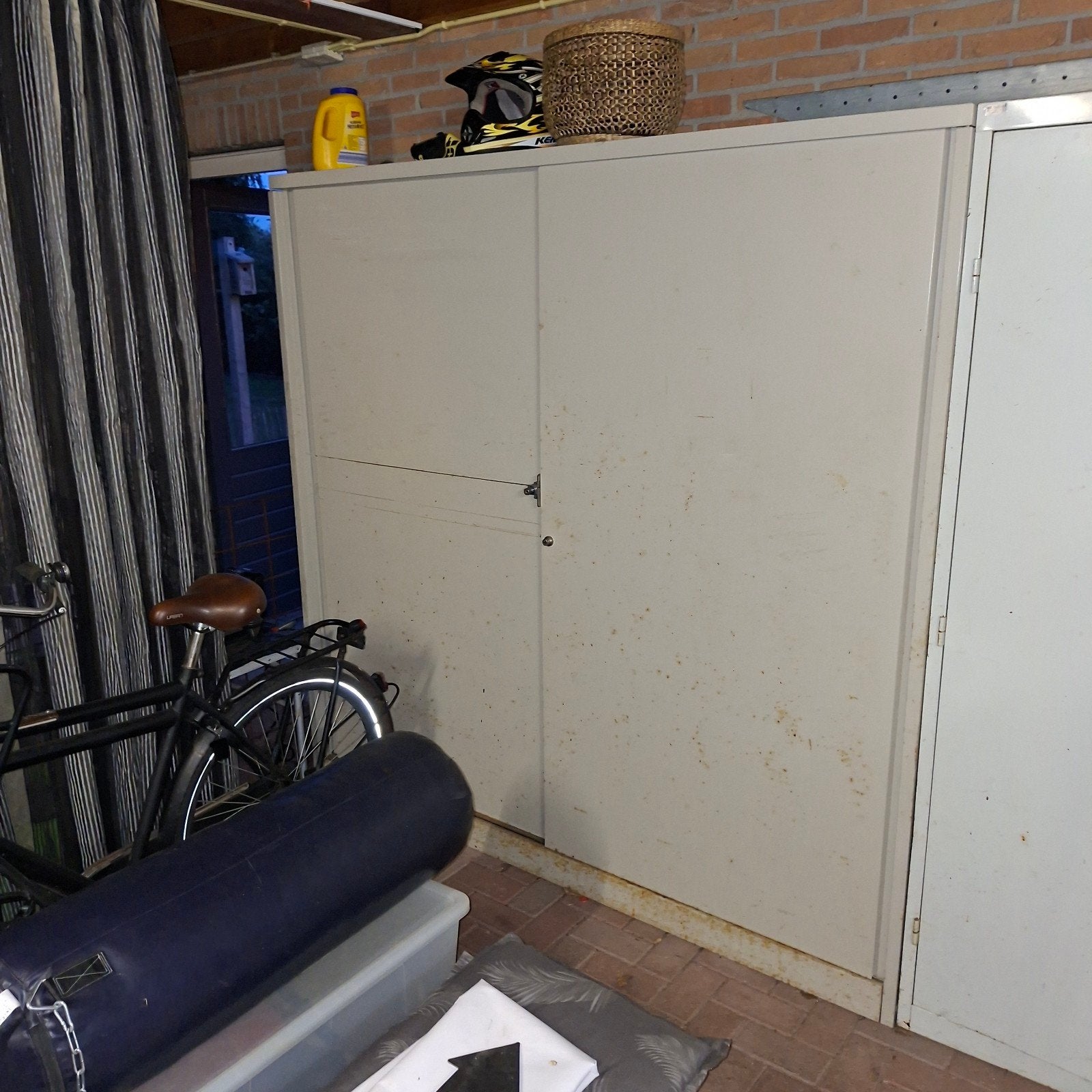stalen kast met schuifdeuren, Ophalen, Gebruikt, 200 cm of meer, 150 tot 200 cm
