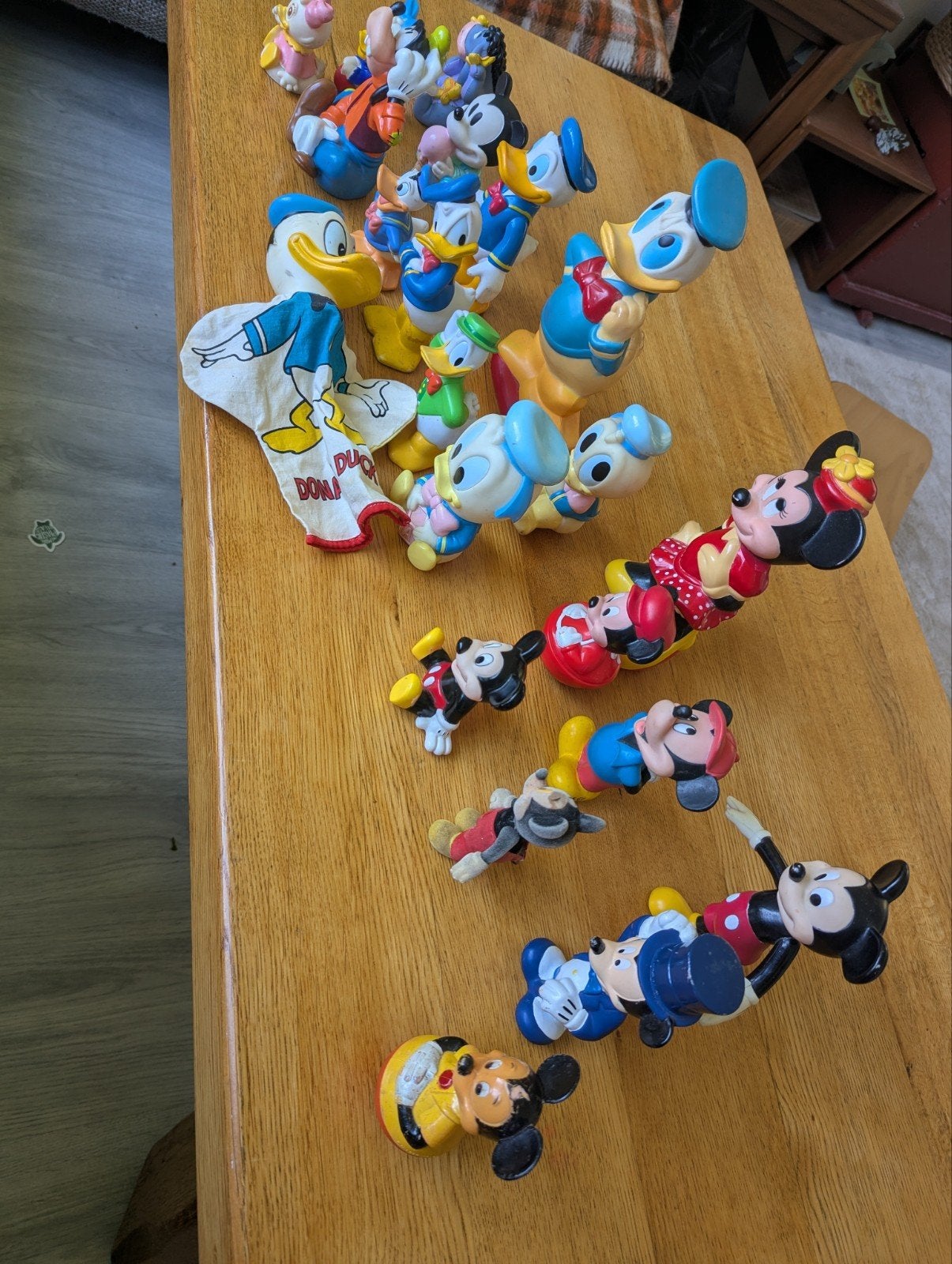 Grote Partij Vintage Disney Figuren – Rubber & Vinyl, Ophalen of Verzenden, Mickey Mouse, Gebruikt, Beeldje of Figuurtje