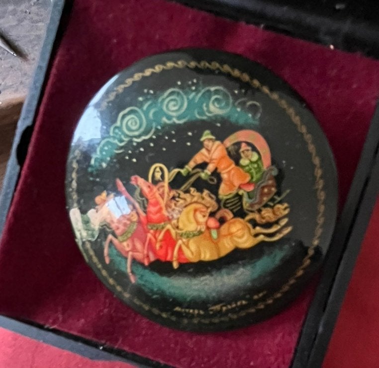 Handbeschilderde Russische broche, Ophalen of Verzenden