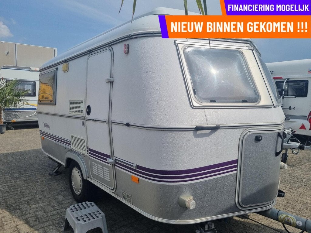 ERIBA TRITON 350 ENKELE BEDDEN +DINETTE +KOPKEUKEN +VOORTENT, Caravans en Kamperen, Caravans, Tot en met 2, Bedrijf, 750 - 1000 kg