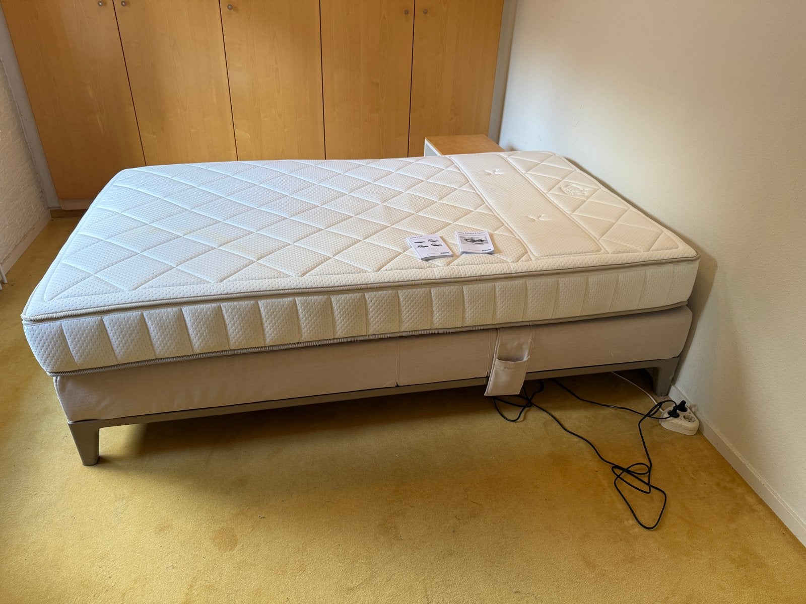Auping Criade bed 120x200 verstelbaar met 2 motoren, Ophalen, Verstelbaar, Wit, Zo goed als nieuw