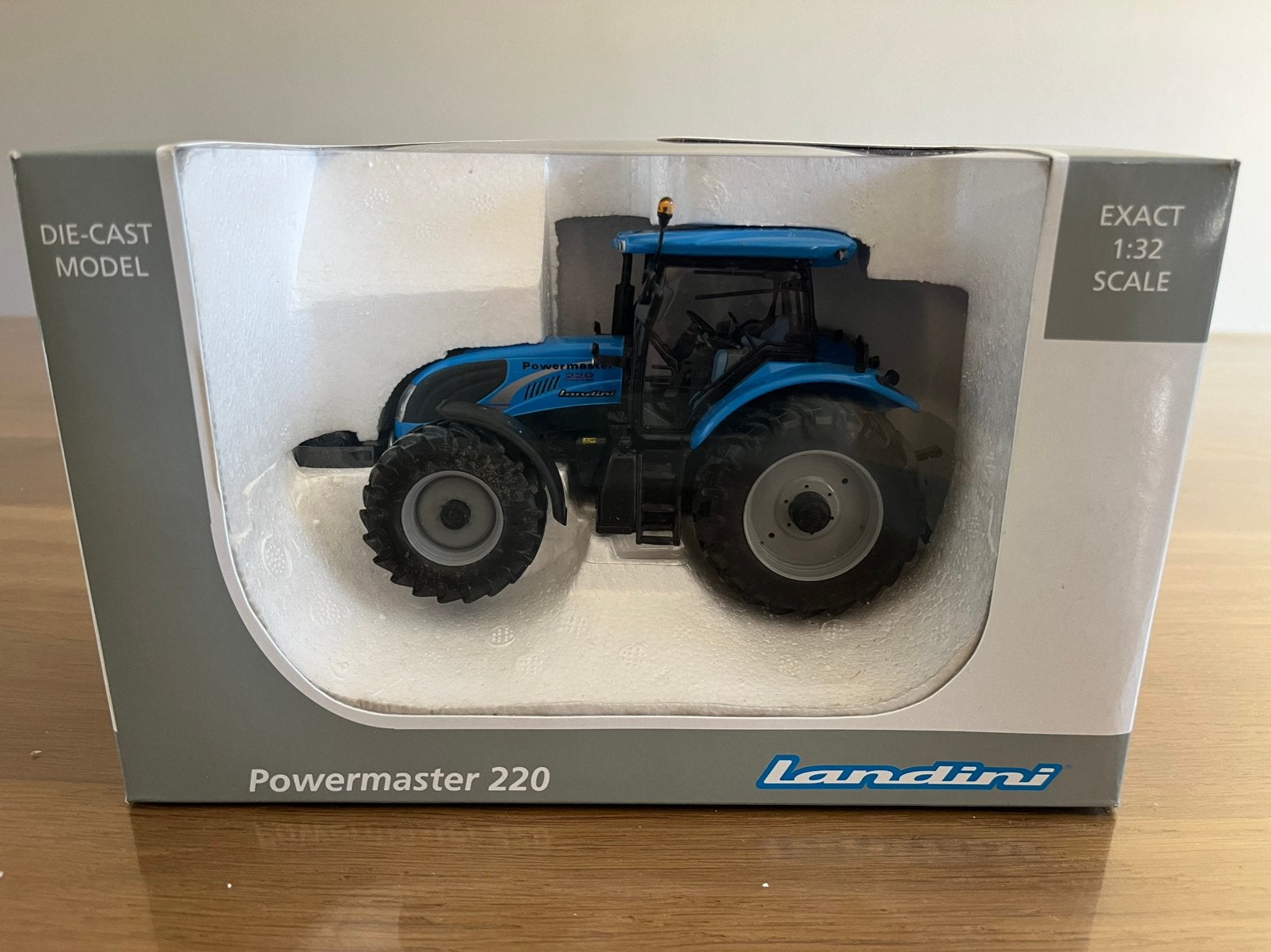 Landini Powermaster 220 trekker UH 2723 Nieuw, Ophalen of Verzenden, Nieuw, Tractor of Landbouw, Universal Hobbies