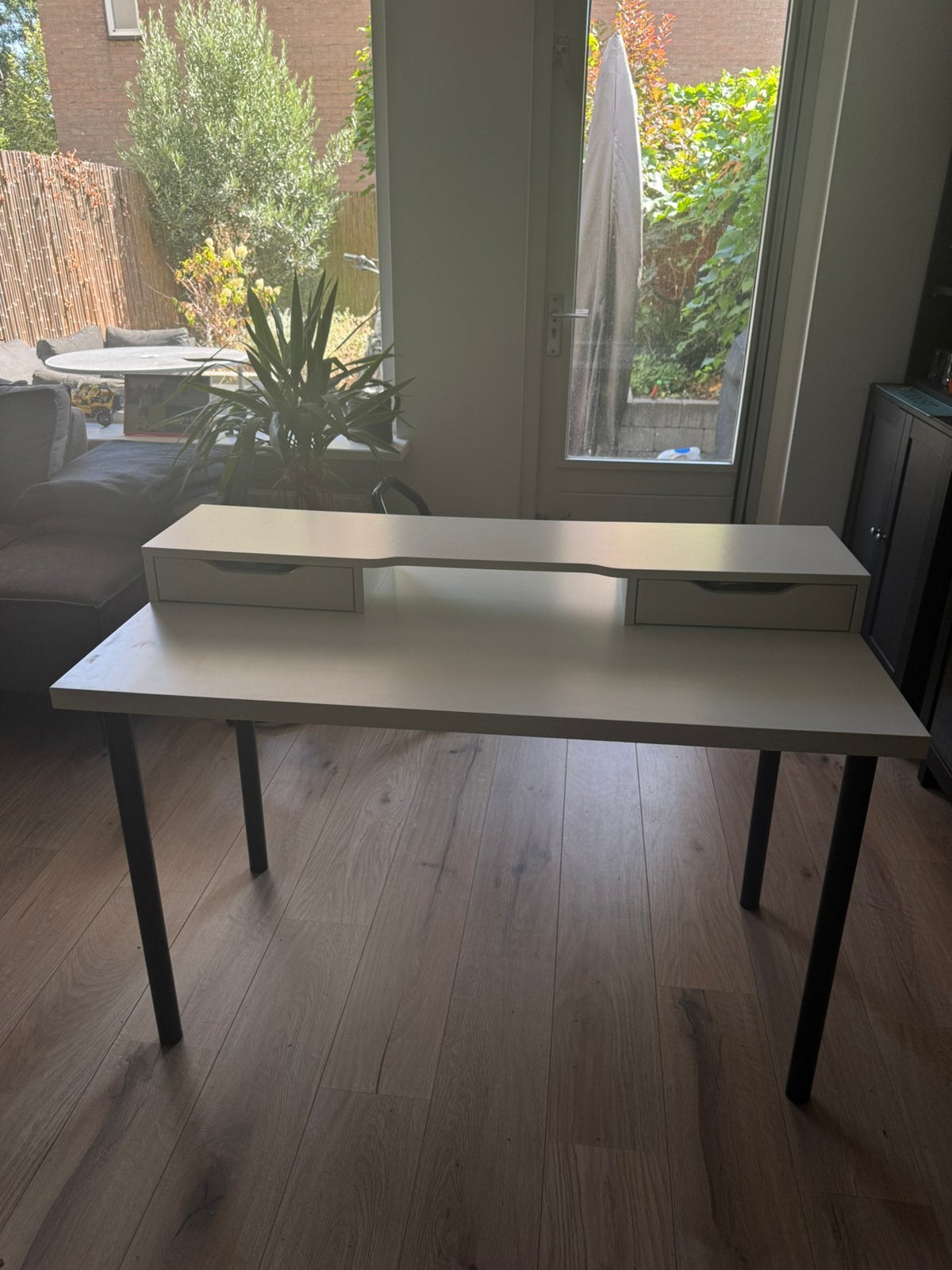 Bureau ikea, Huis en Inrichting, Bureaus, Ophalen, 120 cm, Scandinavisch, Met lades