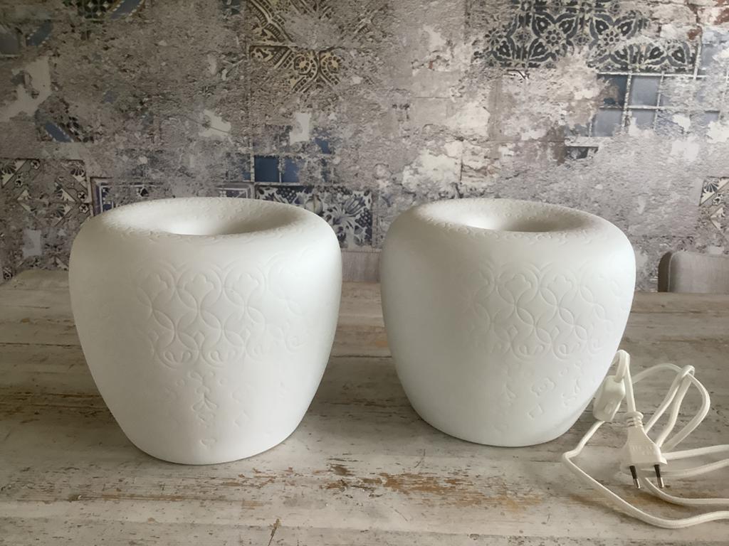 2x Johanna Eggnell tafellamp / vloerlamp IKEA porselein, Huis en Inrichting, Lampen | Tafellampen, Ophalen of Verzenden, Zo goed als nieuw