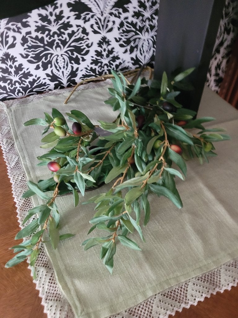 Nieuwe 80 cm lange kunst olijftakken p/st 8.95, Heikant 21 Kaatsheuvel, Belle Vieille Brocante, Nieuw, Ophalen of Verzenden