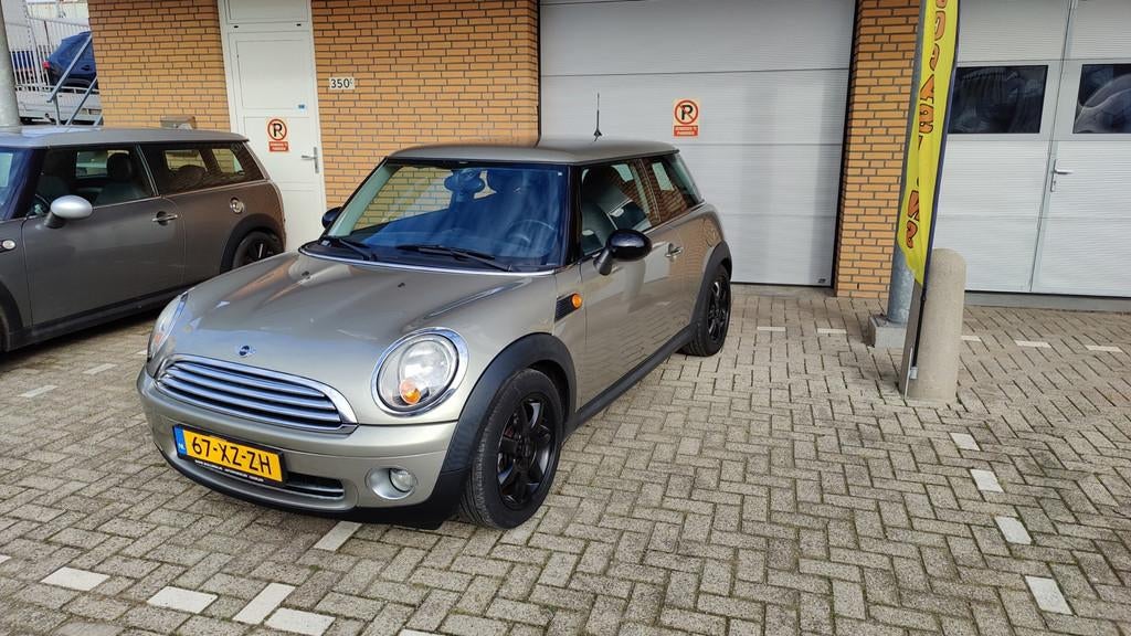 Mini Mini 1.4 One Pepper Nieuwe APK Zeer nette auto, Voorwielaandrijving, Gebruikt, 4 stoelen, 49 €/maand