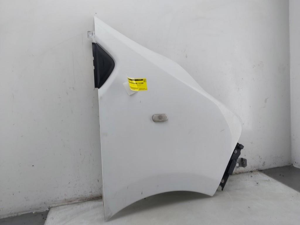 Spatbord Rechts Voor Opel Vivaro (2014-06/2019-12) 93455813, Gebruikt, Bahnhofsplatz, Rüsselsheim am Main 65423, , Duitsland, Opel