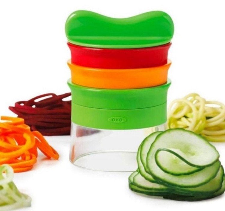 Nieuwe OXO fruit- en groentesnijder, spiraalsnijder 3-in-1, Nieuw, Ophalen of Verzenden, Snijmachine, Meerkleurig