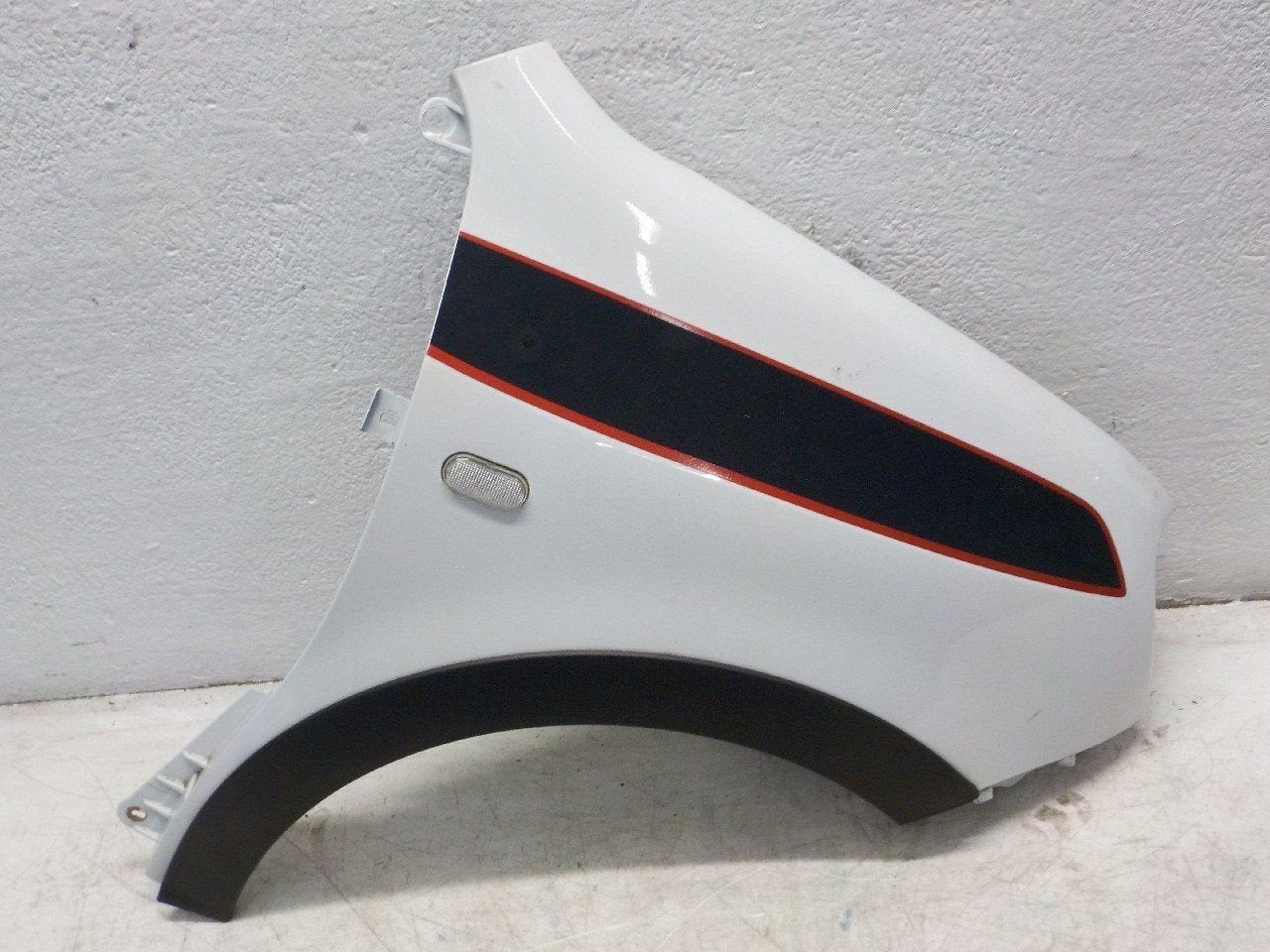 Spatbord rechts voor Renault Twingo, Auto-onderdelen, Carrosserie en Plaatwerk, Onderdelen@venauto.nl, Van der Ven Autorecycling B.V.