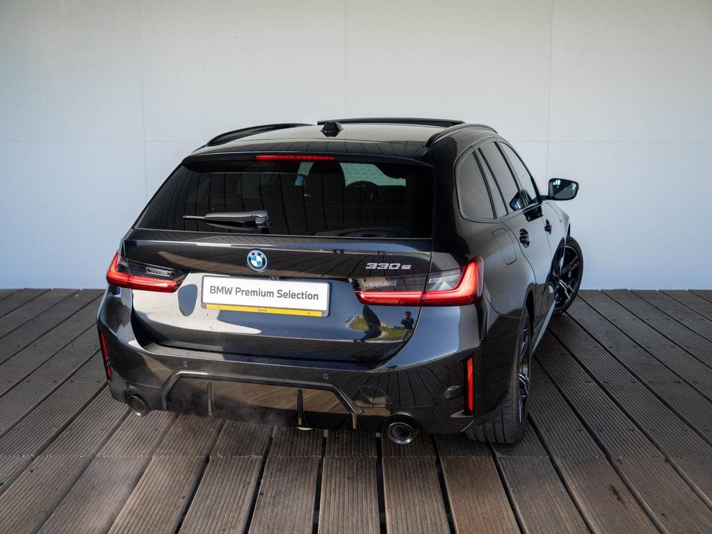 BMW 3 Serie Touring 330e | M Sportpakket Pro | Innovation Pa, Auto's, BMW, 1998 cc, Gebruikt, 4 cilinders, Met garantie (alle)