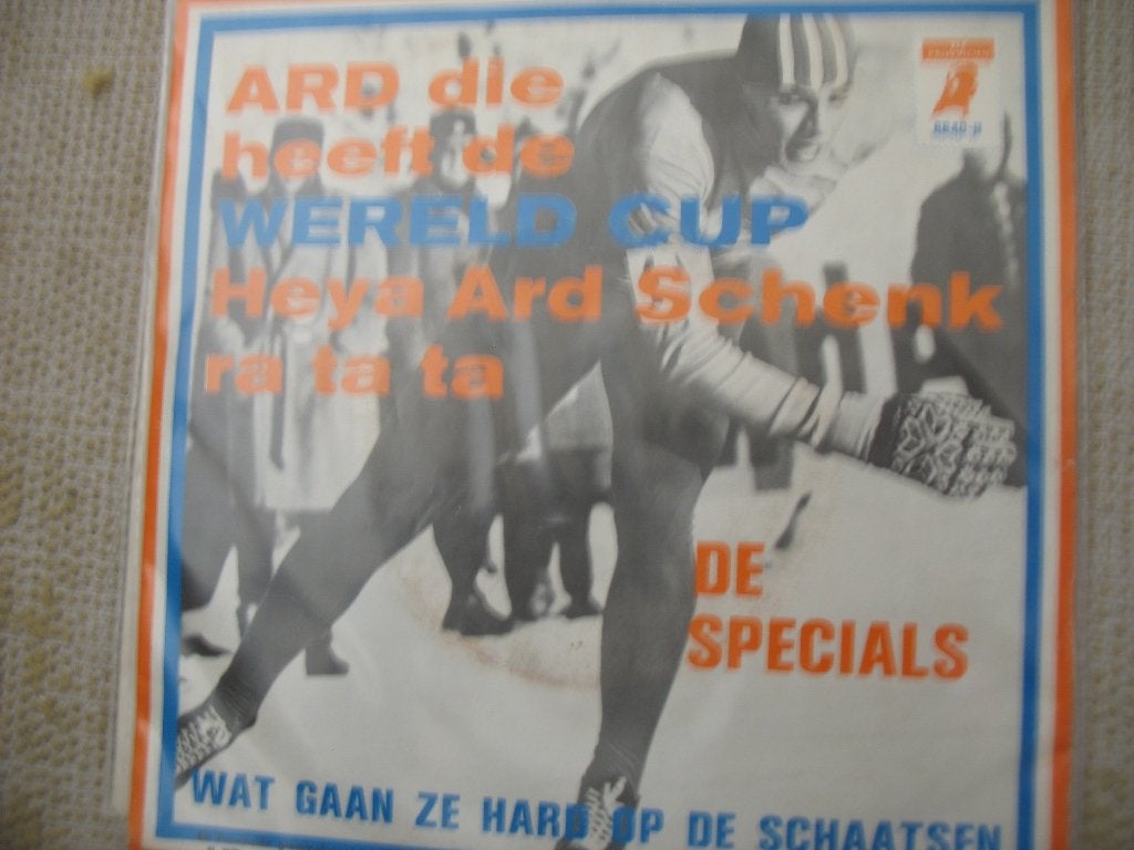 Single Sale; De Specials - Ard, die heeft de Wereld Cup, Ophalen of Verzenden, Gebruikt, 7 inch, Nederlandstalig