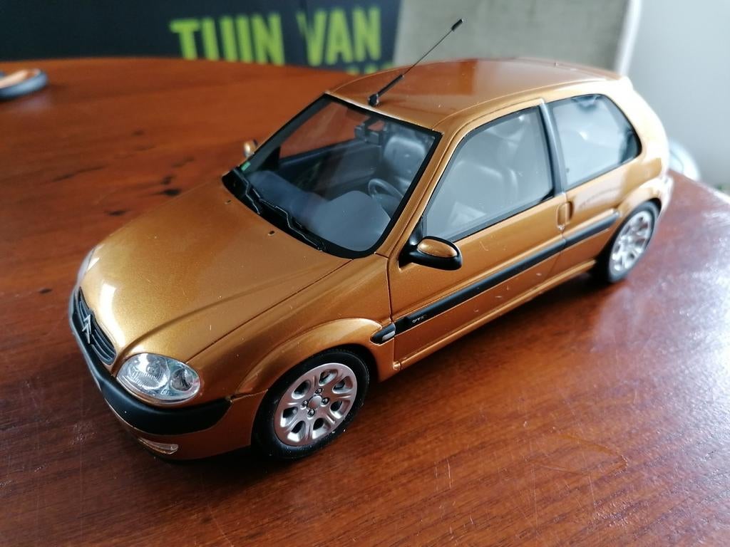 1:18 Citroën Saxo VTS uit 2000 Ottomobile, Ophalen of Verzenden, Zo goed als nieuw, Auto, OttOMobile