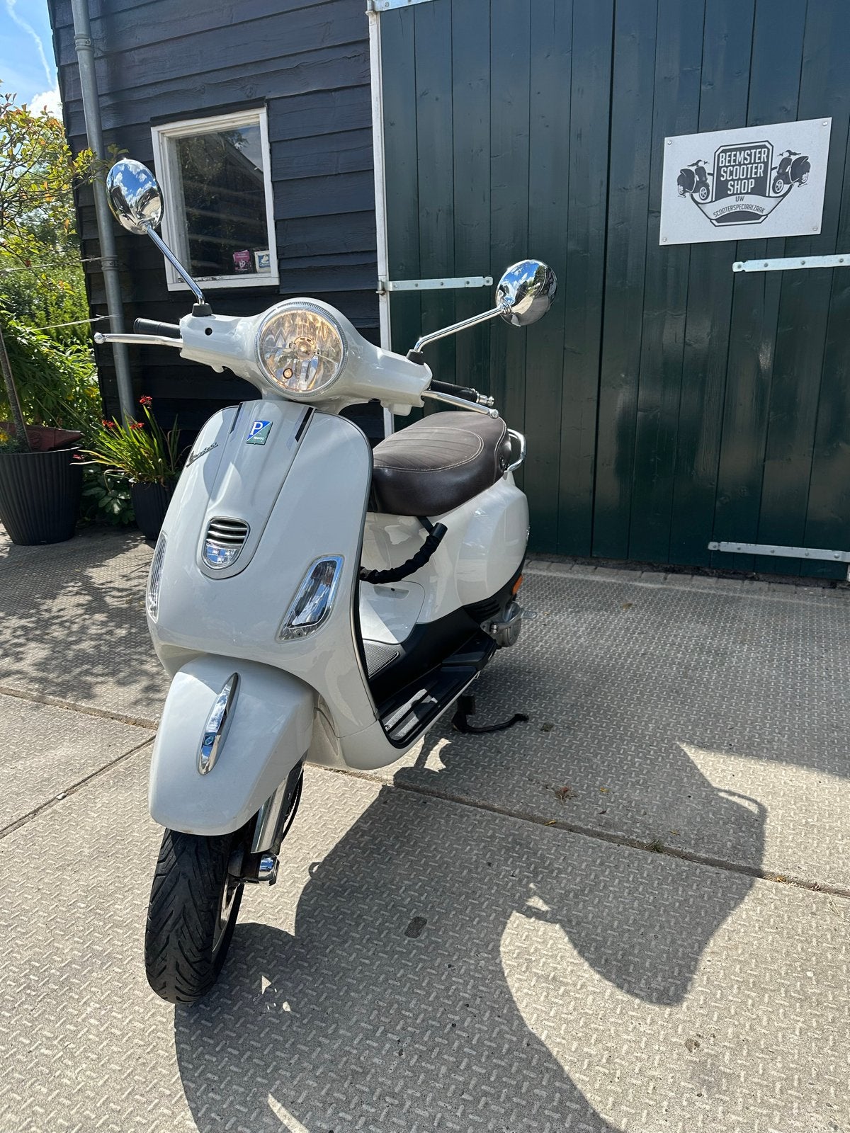 Vespa LX 50 4 takt Wit weinig kilometers, Ophalen, Maximaal 45 km/u, Zo goed als nieuw, Benzine