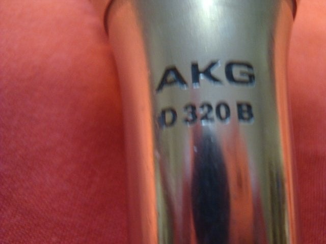 Gebruikt: AKG D320B microfoon 20260408, Muziek en Instrumenten, Microfoons, Ophalen of Verzenden, Mteurope@outlook.com, Zangmicrofoon
