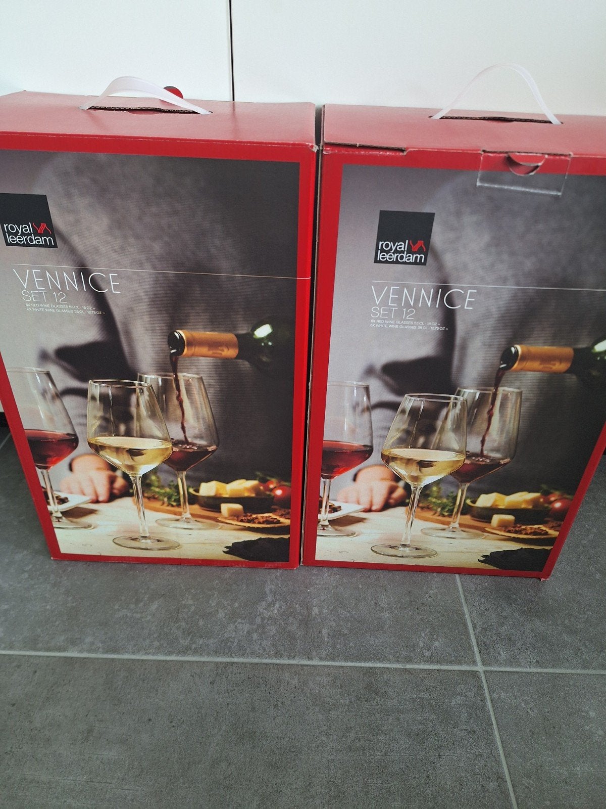2x geschenkdoos wijnglazen Vennice Royal Leerdam, Huis en Inrichting, Keuken | Servies, Ophalen, Glas of Glazen, Nieuw, Glas