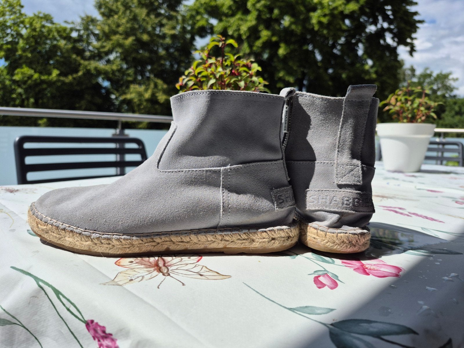 Shabbies maat 36 als nieuw heel lichtblauw grijs suede, Ophalen of Verzenden, Zo goed als nieuw, Grijs
