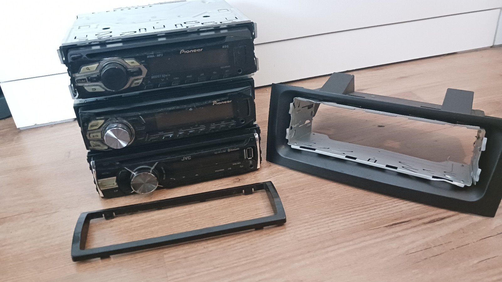 Pioneer en JVC autoradio's - Werking onbekend, Ophalen, Gebruikt