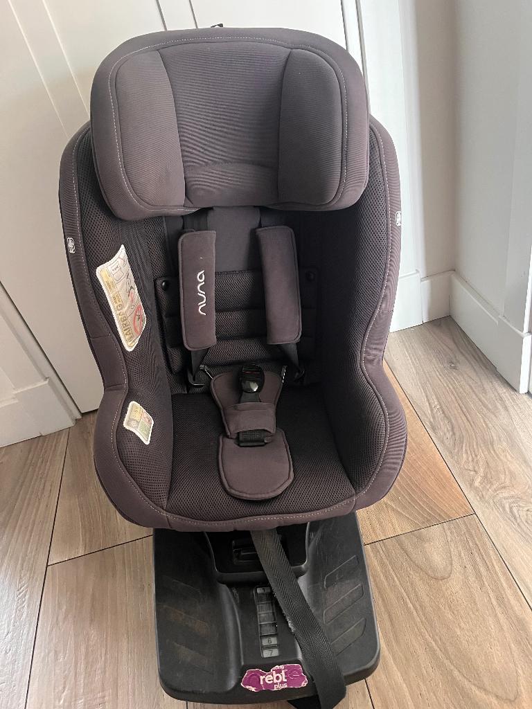 Nuna Rebl Plus draaibaar 360 graden - grijs, Verstelbare rugleuning, Gebruikt, 0 t/m 18 kg, Isofix