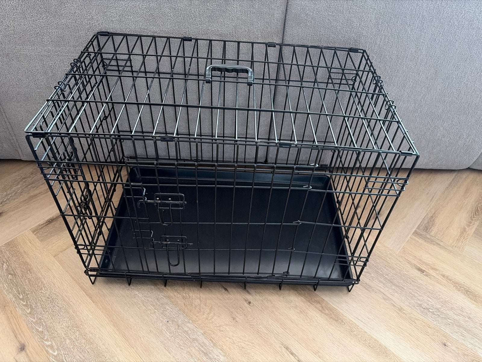 Bench voor pups en kleinere honden, Dieren en Toebehoren, Hondenbenches, Ophalen, Zo goed als nieuw