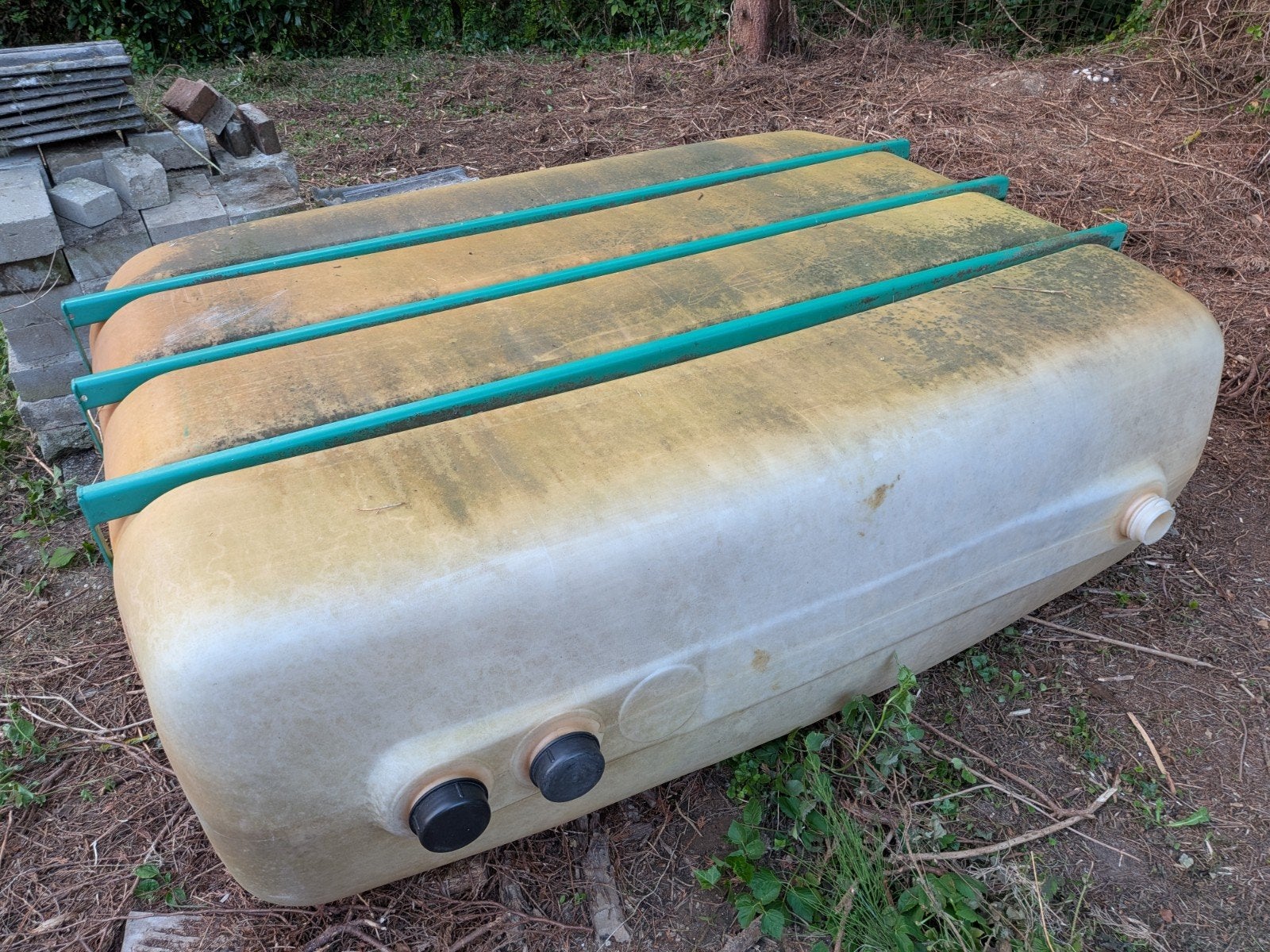 Schütz 2000L Batterietank voor regenwateropvang, 150 liter of meer, Ophalen, Gebruikt, Kunststof