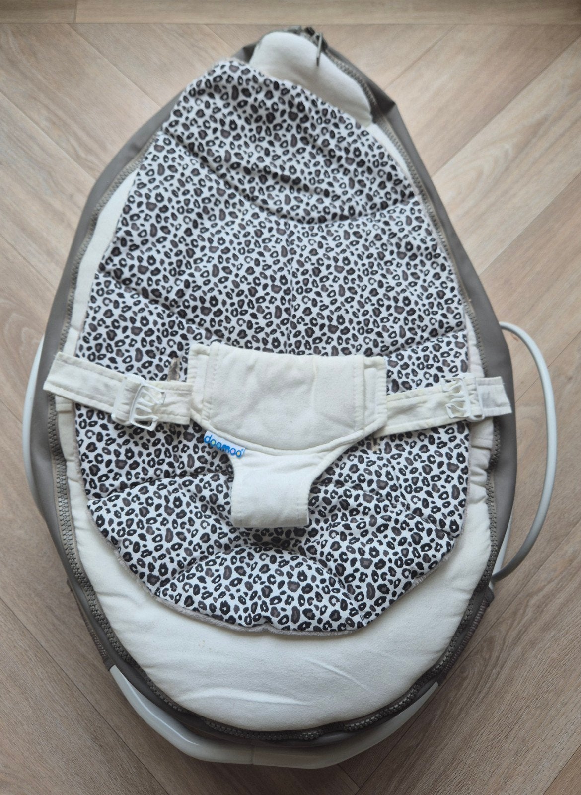 Doomoo seat en wing, Kinderen en Baby's, Gebruikt, Schommelstoel, Met gordel(s) of riempje(s), Ophalen