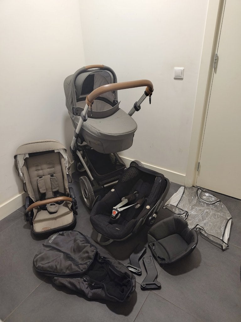 Mutsy Nio Stroller Set – Great Condition, Kinderen en Baby's, Ophalen of Verzenden, Zo goed als nieuw, Overige merken