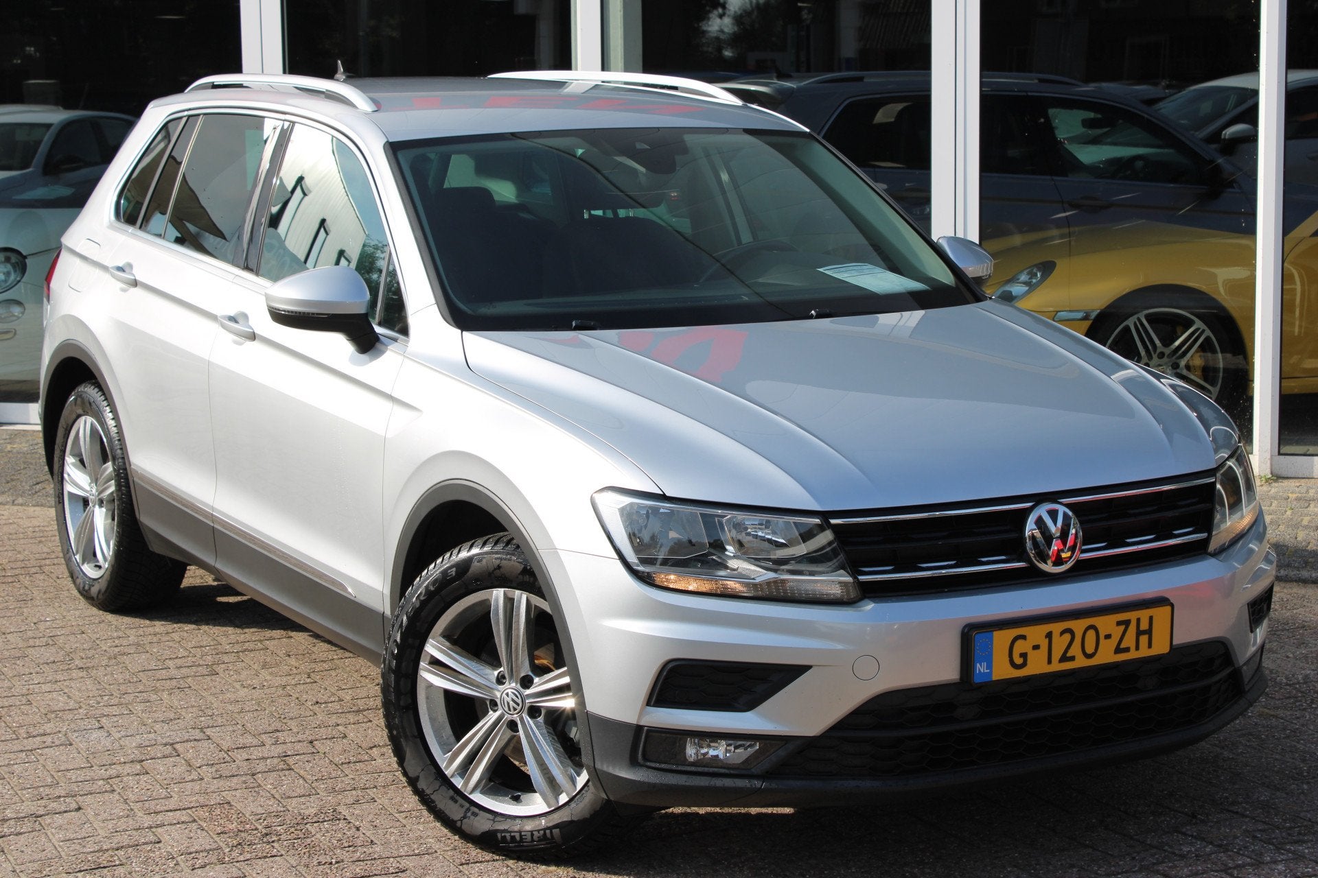 Volkswagen Tiguan 1.5 TSI ACT//NAVI//TREKHAAK! (bj 2020), Auto's, Voorwielaandrijving, Stof, 150 pk, Origineel Nederlands